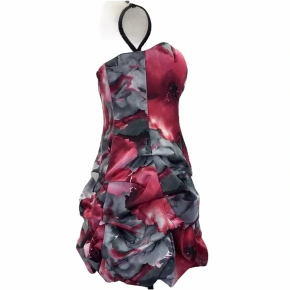 JUMP Apparel Bubble Hem Strapless Floral Dress - Picture 7 of 12
